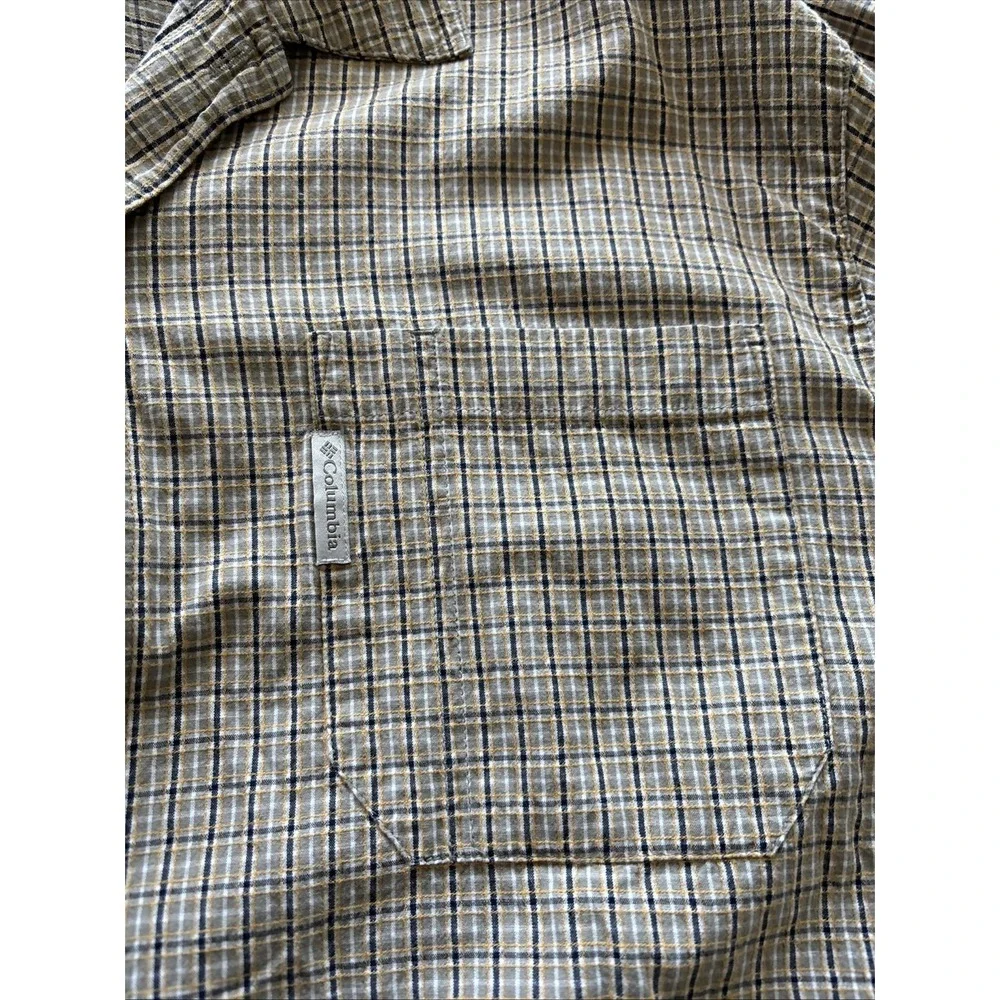 Mens Columbia Sportswear's Beige Plaid Short Sleeve Shirt Size‎ XL